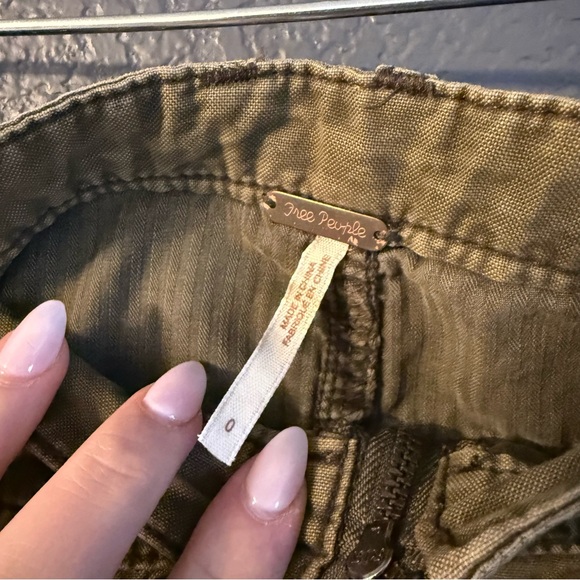 FREE PEOPLE • Fly away parachute pants - olive green - size 0 - Picture 7 of 10